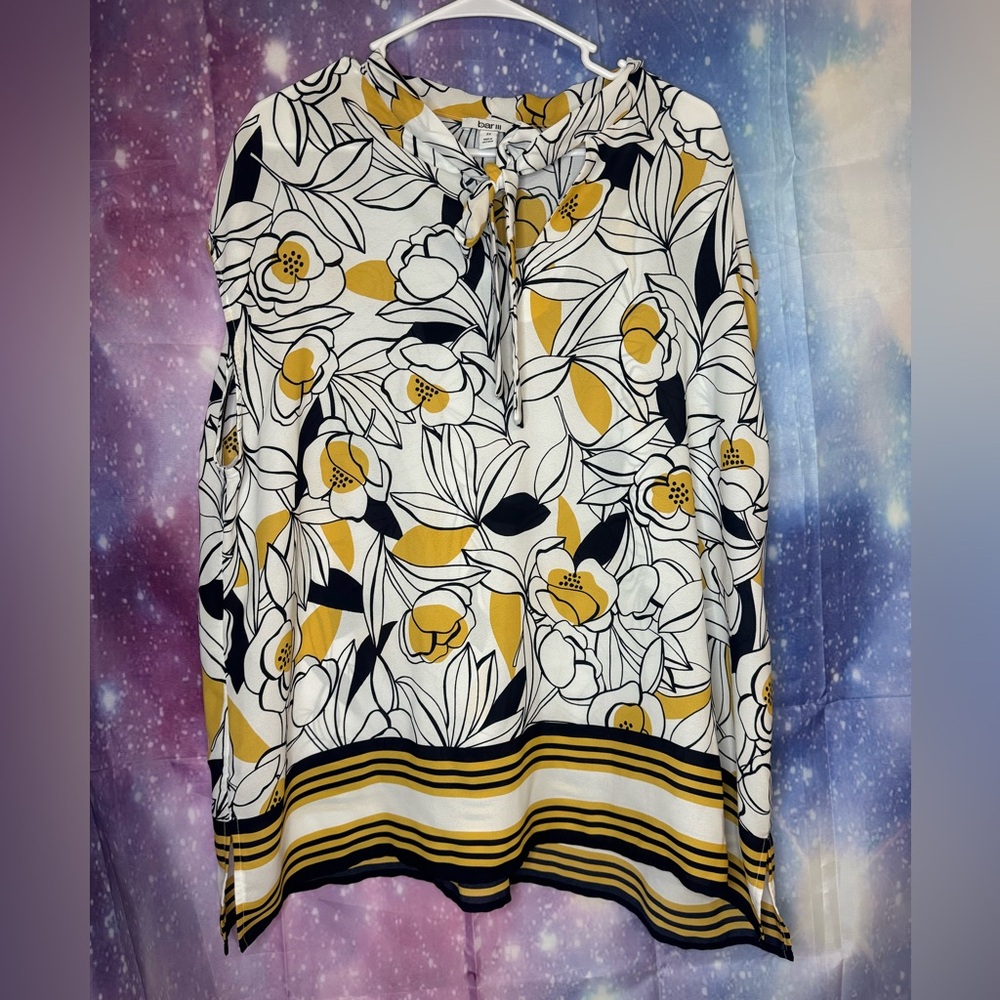 Bar 3 floral blouse 🛍